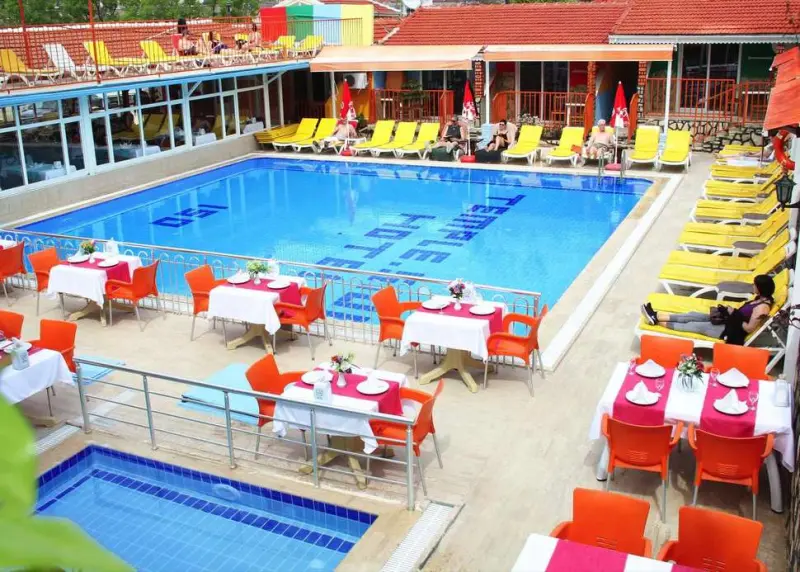 Side Temple Hotel