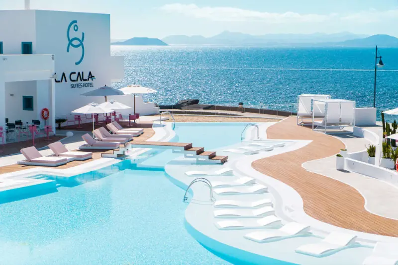 LA CALA SUITES HOTEL