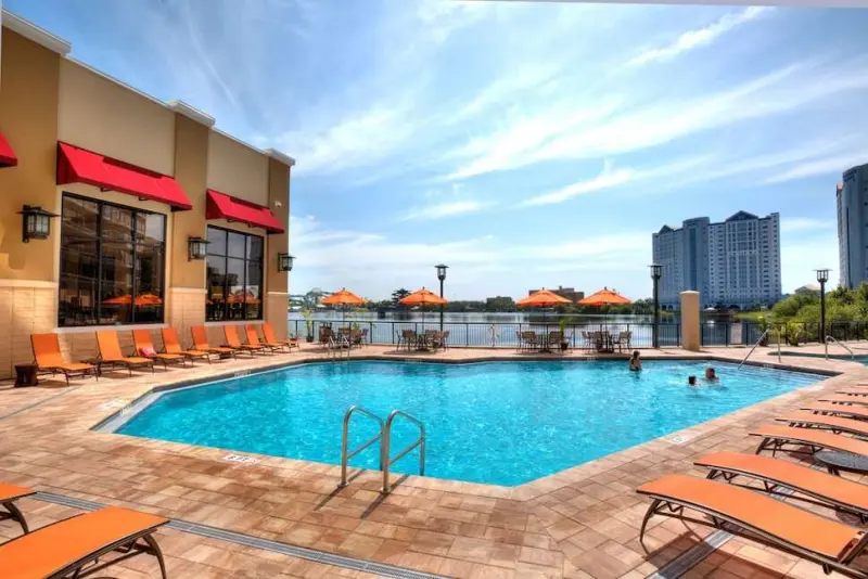 Ramada Plaza by Wyndham Orlando Resort & Suites Intl Drive