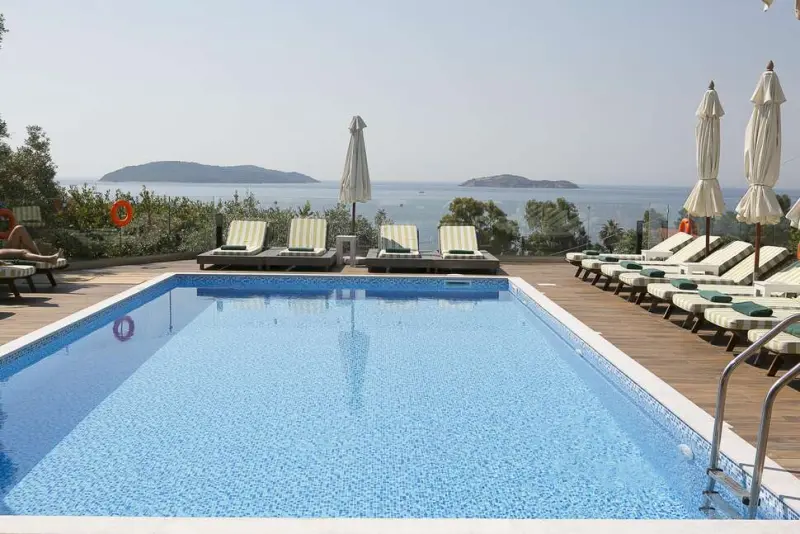Irida Aegean View Hotel