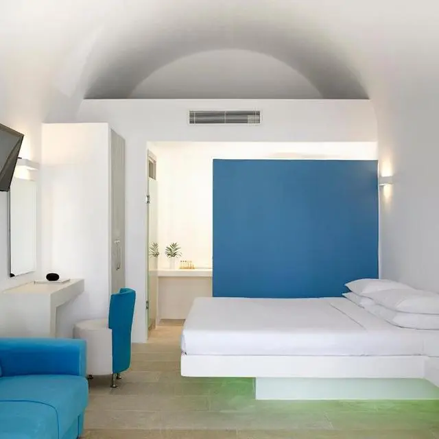 Aurora Luxury Suites