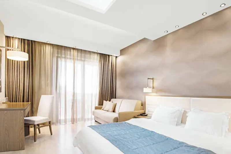 COSMOPOLITAN HOTEL
