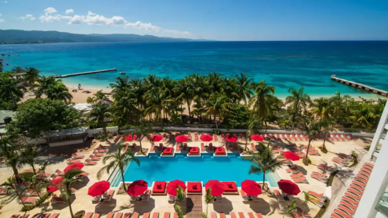 S Hotel Jamaica