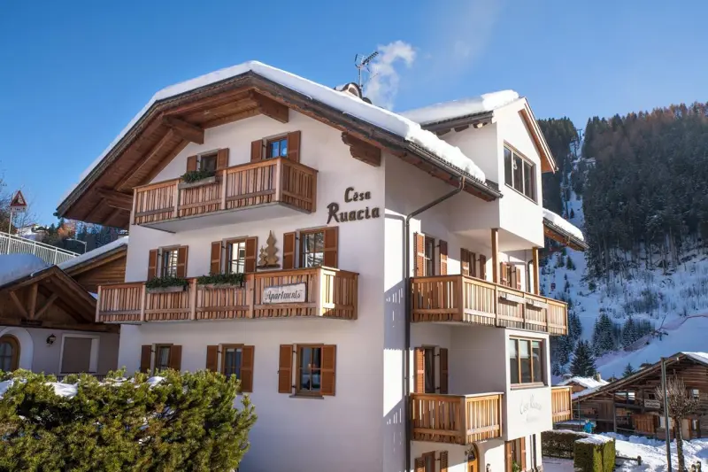 Apartments Cësa Ruacia