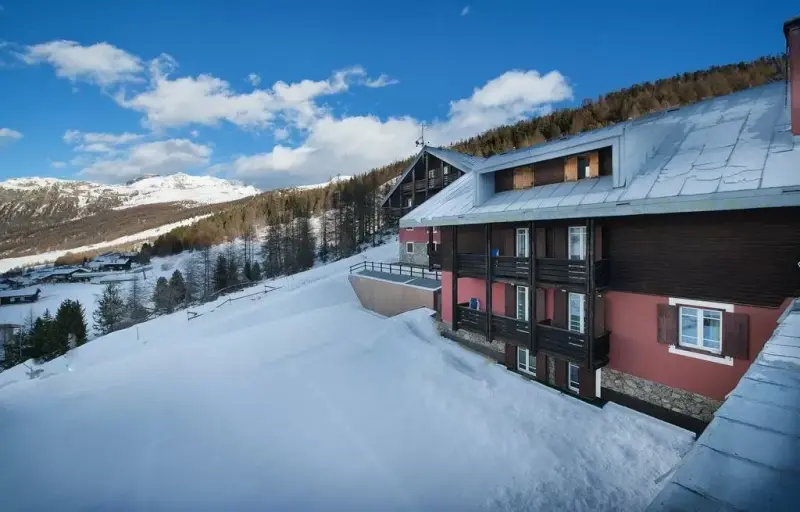 Alpen Village Hotel
