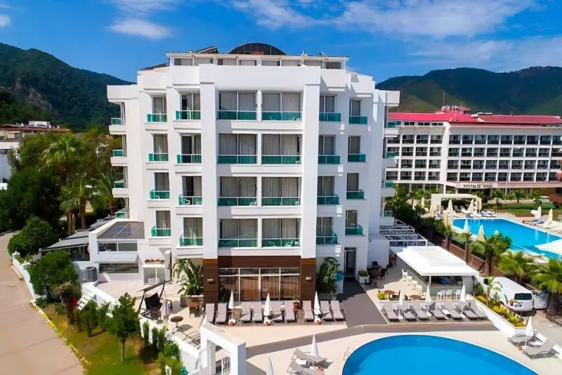 Supreme Beach Hotel İçmeler