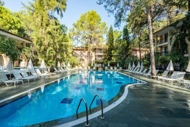 CHAMPION HOLIDAY VILLAGE