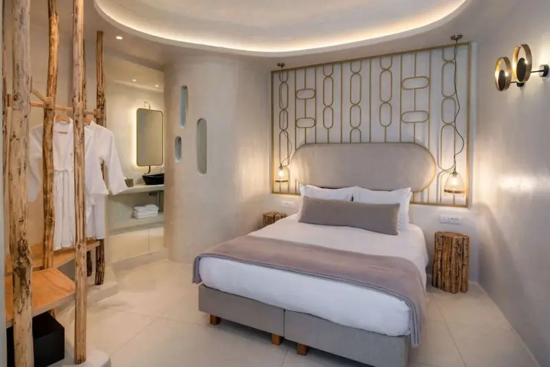 Athina Luxury Suites