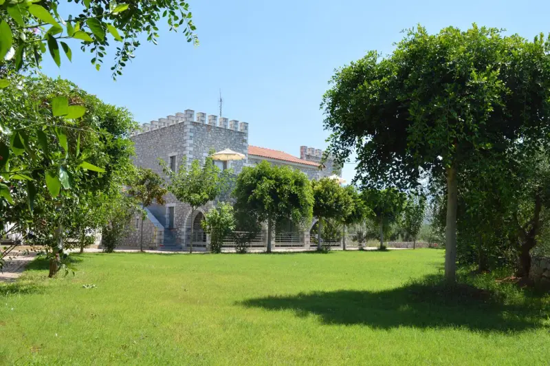 Nefeli Apartments Stoupa