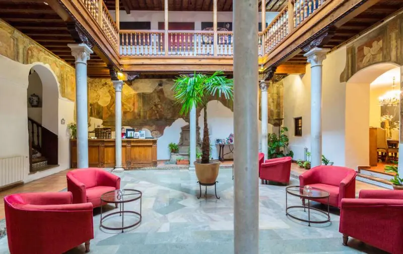 Hotel Palacio de Santa Ines, siglo XVI