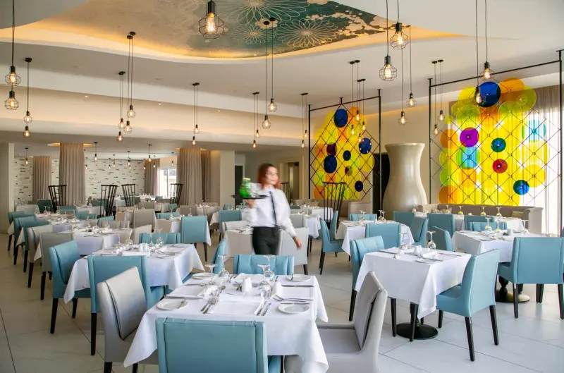 Vangelis Hotel & Suites