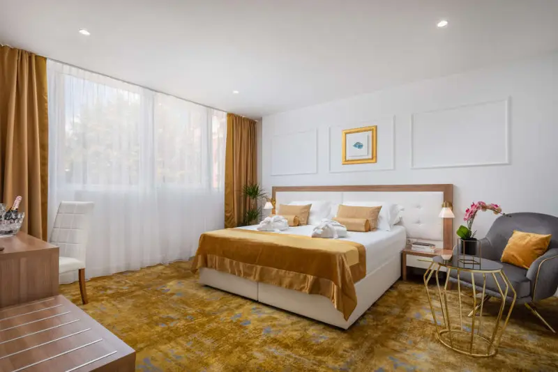 Hotel Corner