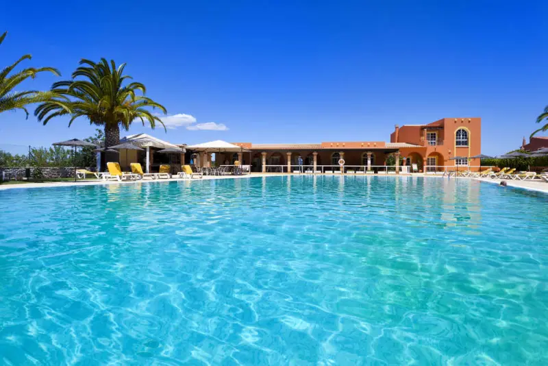 Colina Village Hotel