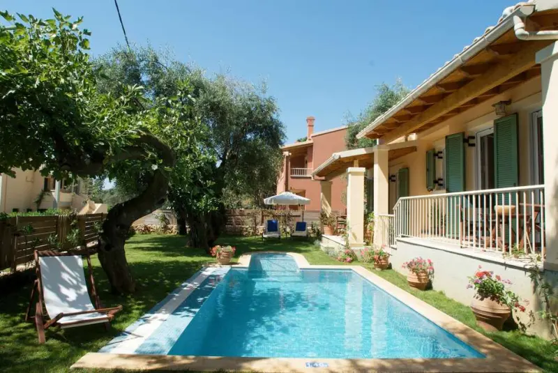 La Riviera Barbati Seaside Apartments & Private Pool Villas