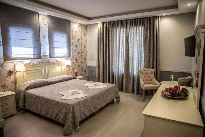 Alma Beach Hotel & Appartementen