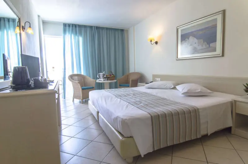 Lavris Hotels