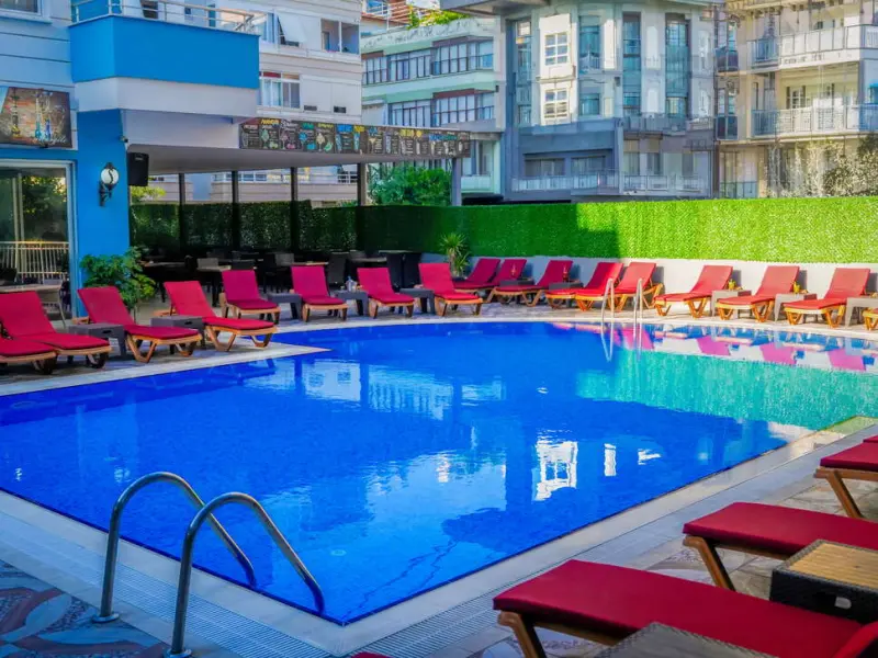 HAWAİİ SUİTE BEACH HOTEL