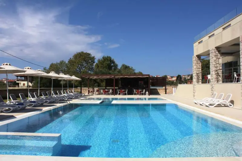 Niriides Villas Hotel