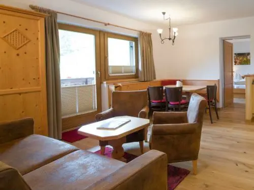 Aparthotel und Ferienwohnungen Landhof - Ellmau am Wilden Kaiser