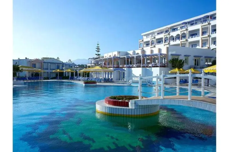 Serita Beach Resort & Spa