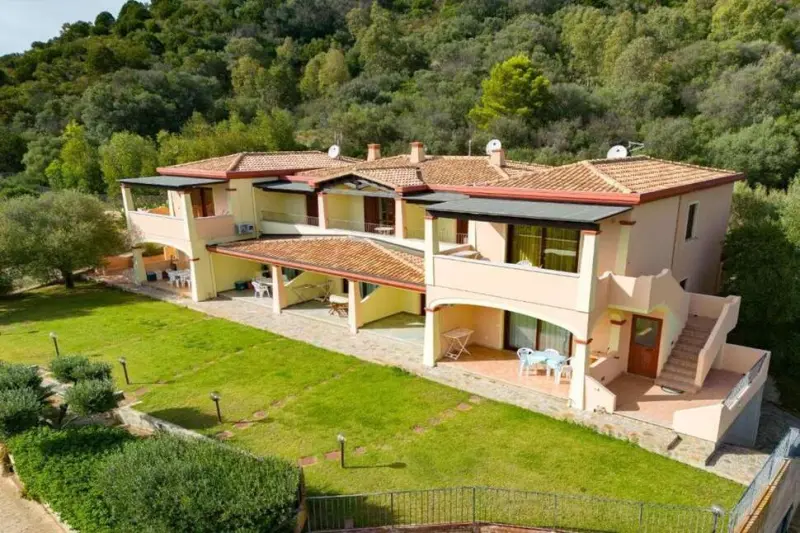 Domus de Chia
