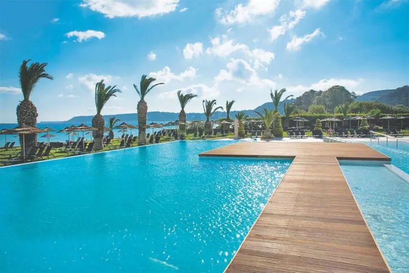 The ixian grand & all suites hotel
