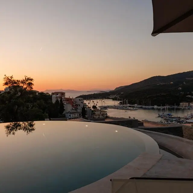 KHAI Sivota Suites