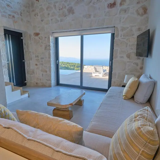 Aroa eco living experience