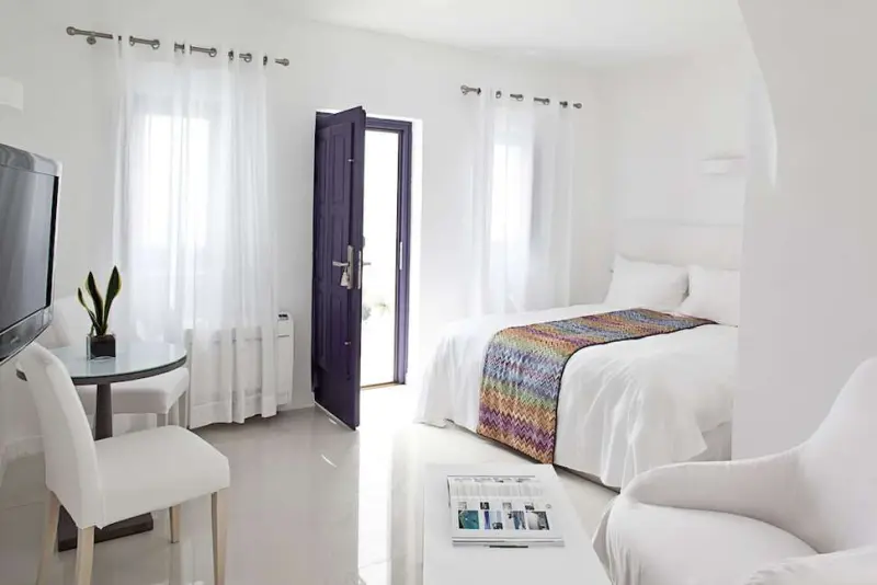 Chromata Hotel