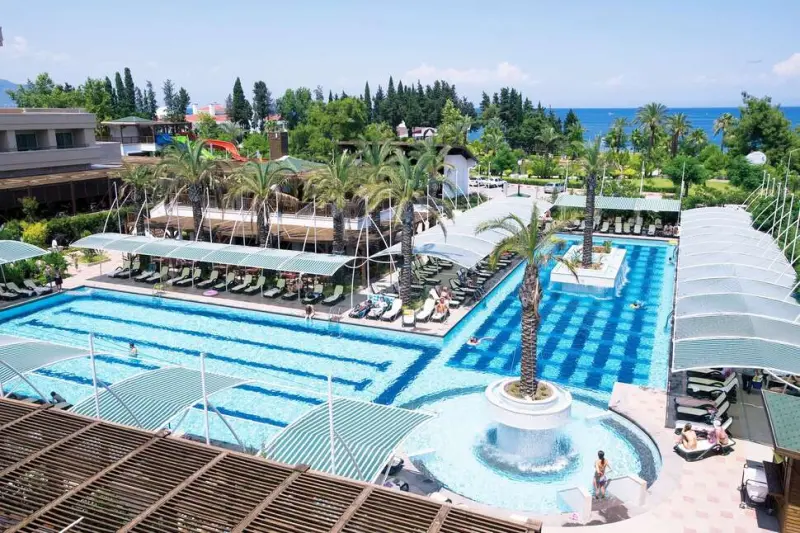 Crystal De Luxe Resort & Spa