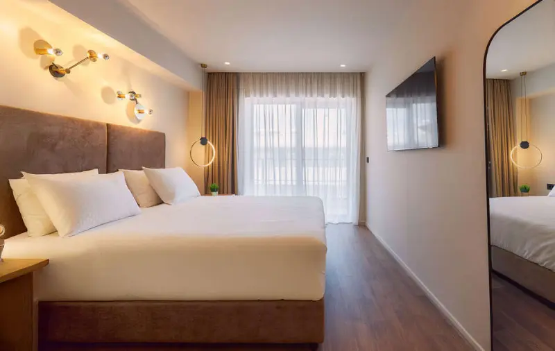 Enorme Epavli Urban Living