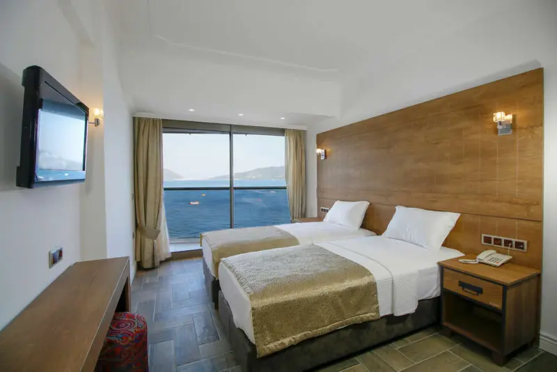 AURASİA HOTEL