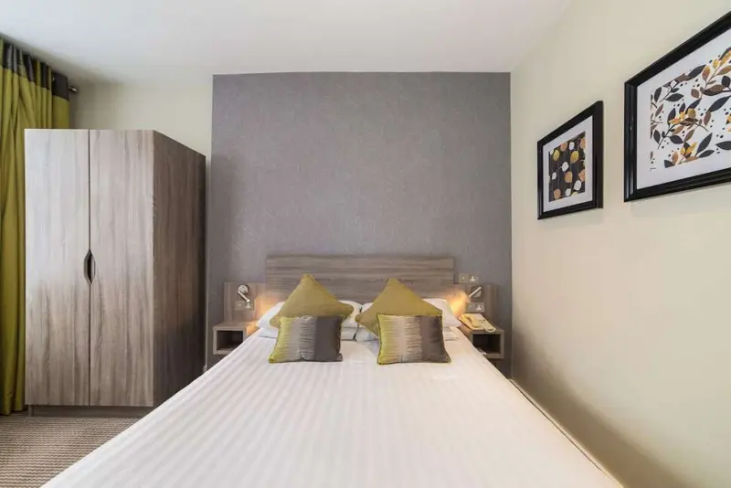 Phoenix Hotel
