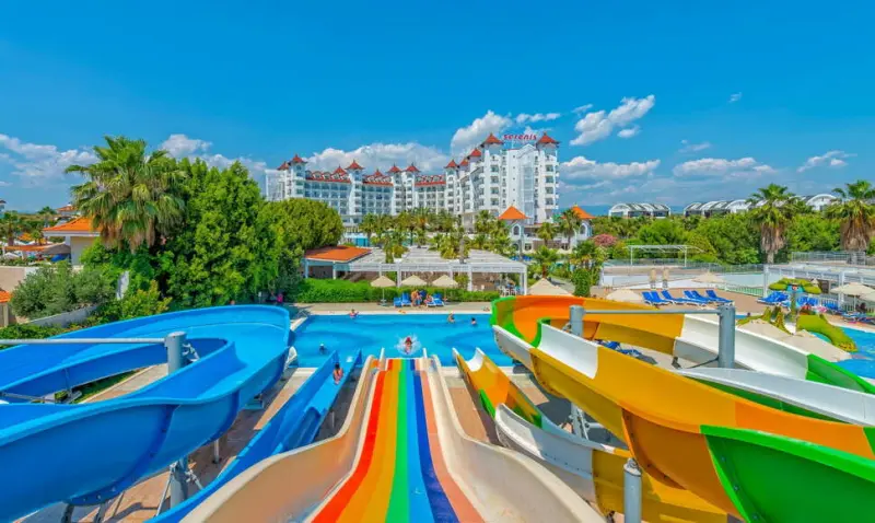 Serenis Hotel