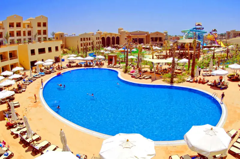 Coral Sea Aqua Club Resort