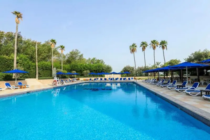 BM Beach Hotel