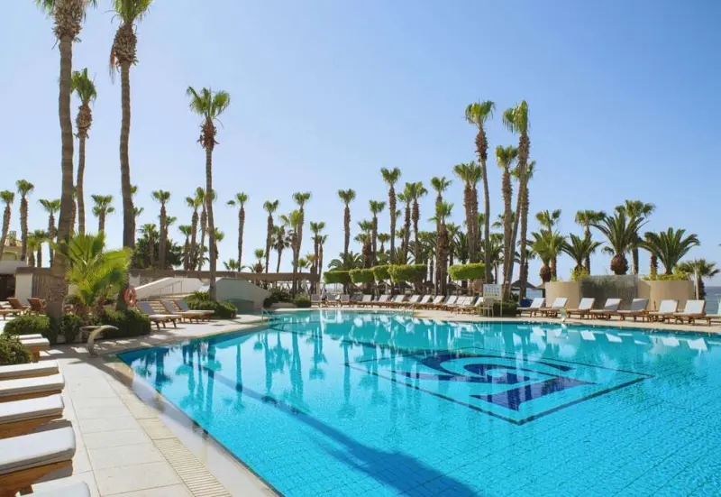 GrandResort Hotel