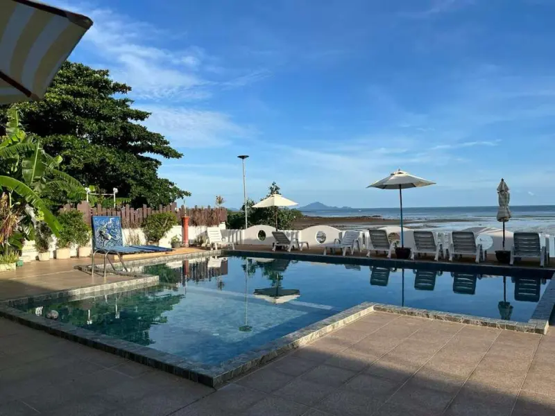 Anyavee Nammao Beach Resort