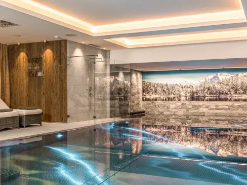 AlpenParks Hotel & Apartment Taxacher Kirchberg