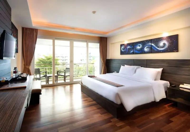 R-MAR RESORT AND SPA
