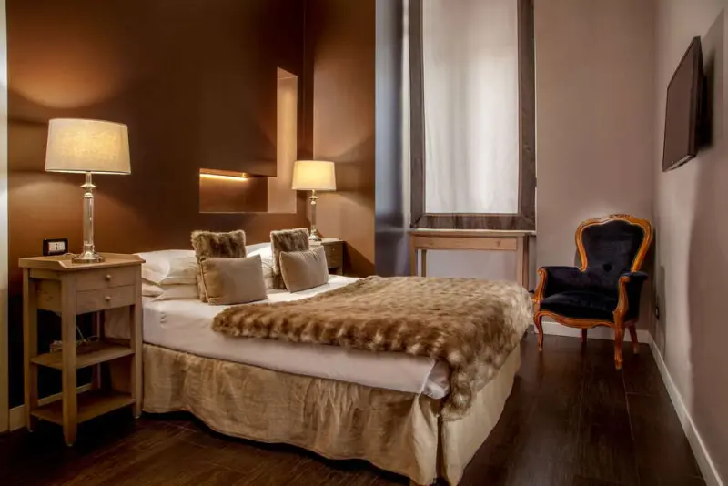 The B Place Hotel