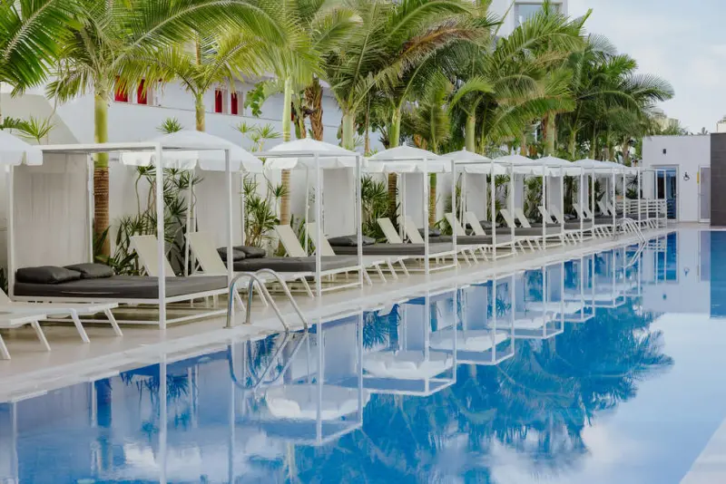 Tasia Maris Seasons Hotel
