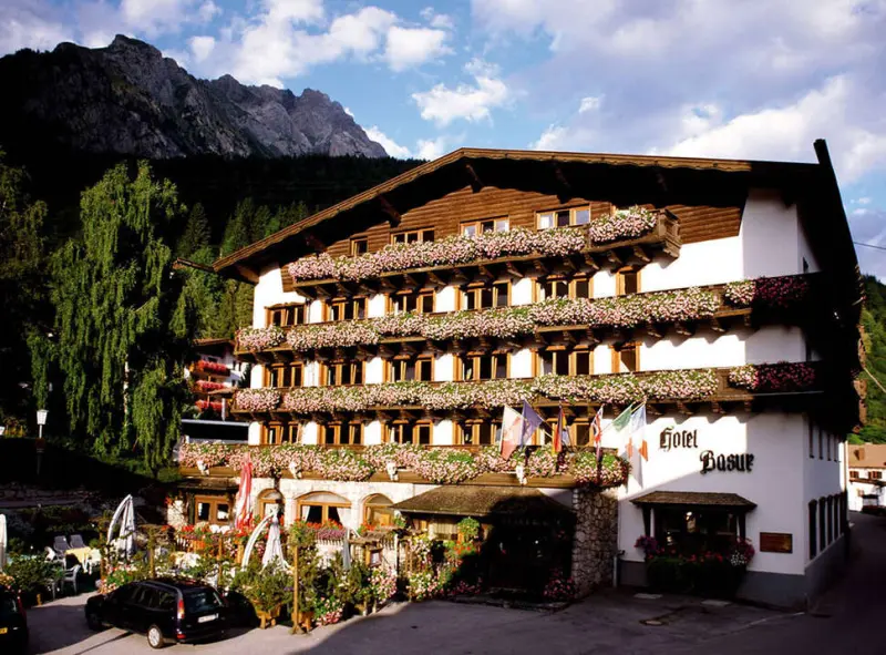 Berghotel Basur
