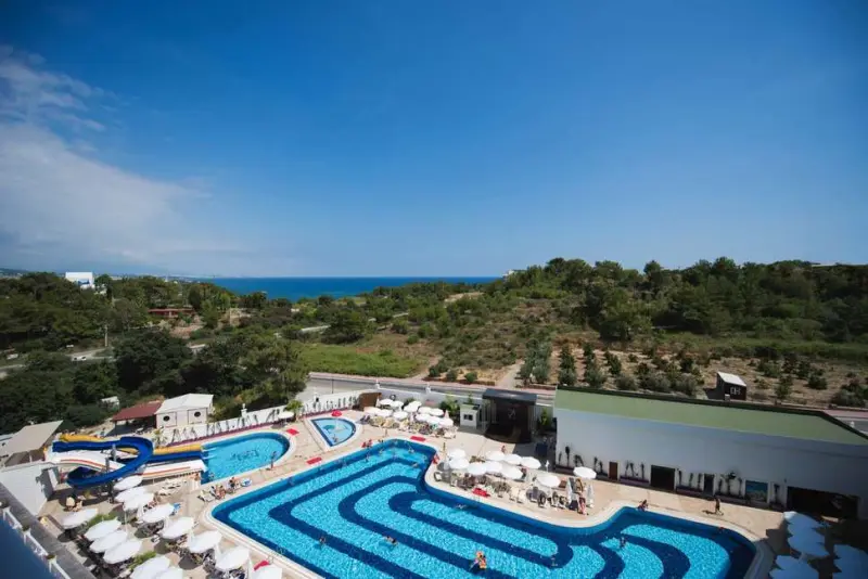 Sui̇ Resort Hotel
