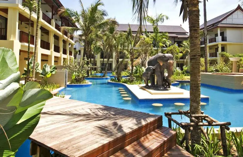 Apsara Beachfront Resort and Villa