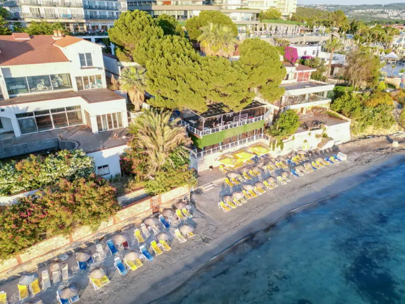 Arora Hotel