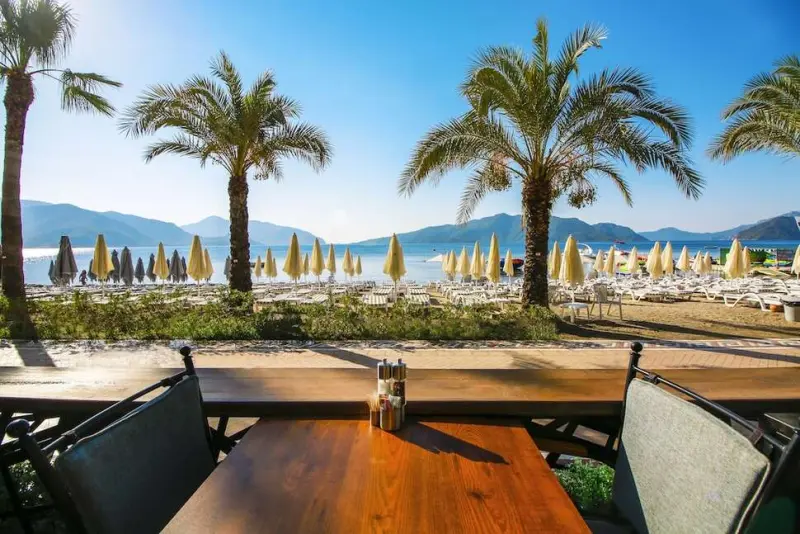 AURASİA HOTEL