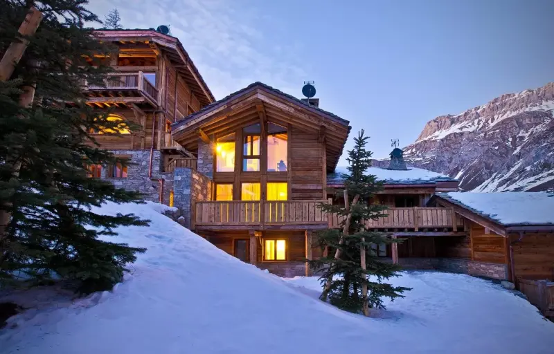 Chalet Genepy, Purple Ski