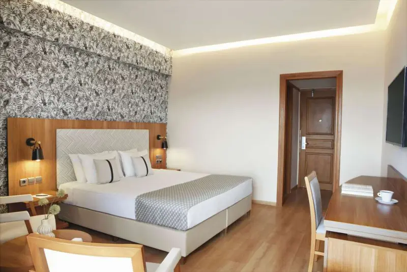 Zeus Essence Ramada Athens
