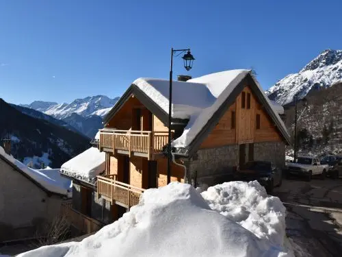 VAUJANYLOCATIONS - Marguerite - Superior Apartment with Sauna